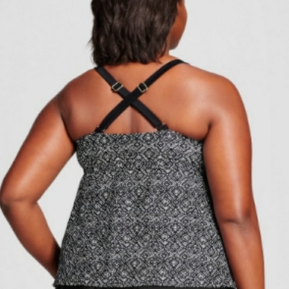 Plus size pink printed cross front tankini - Picture 6 of 6